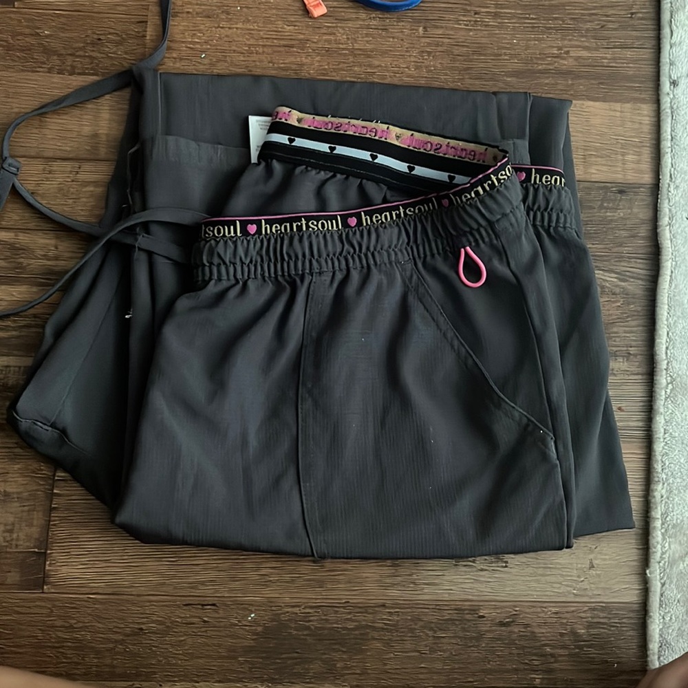 Heart soul scrub pants